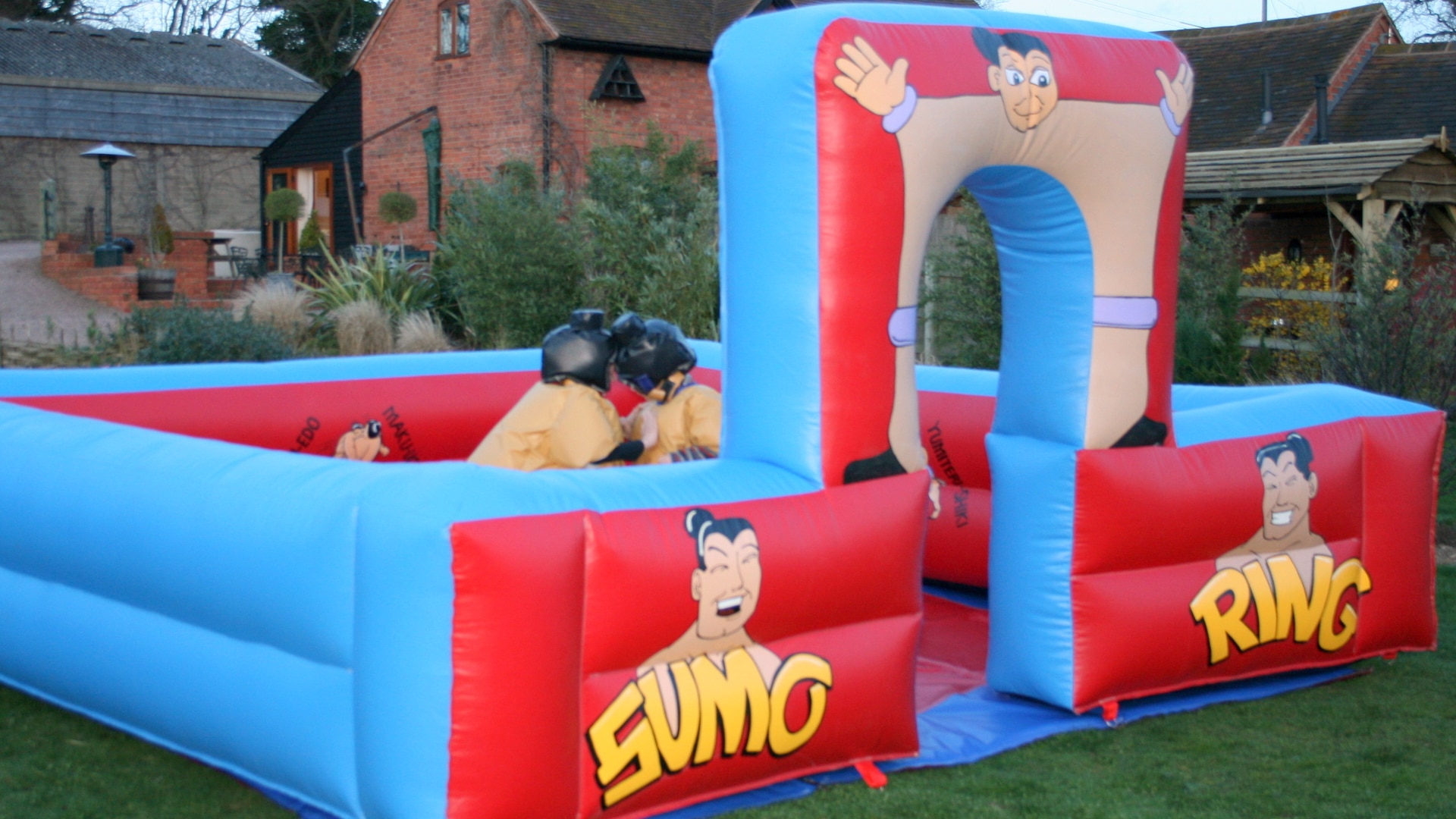 Sumo Suits & Arena – BBC Inflatables